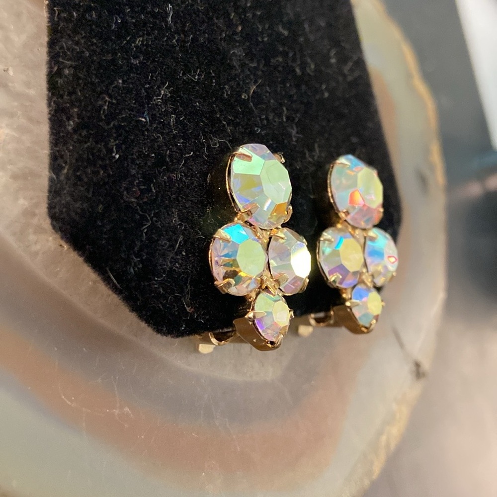 Sold in Bundle Vintage AB clip on earrings EUC 1” - Picture 3 of 12